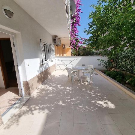 Appartement Apartman Ivan à Makarska Extérieur photo