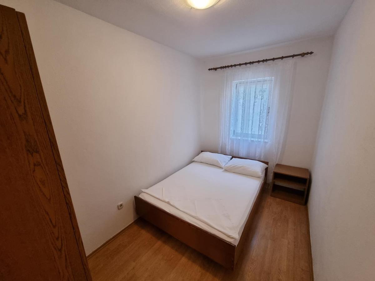 Appartement Apartman Ivan à Makarska Extérieur photo